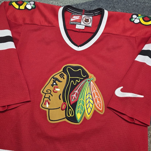 Vintage 90’s Nike Team Sports NHL Chicago Blackhawks Men’s Small Hockey Jersey